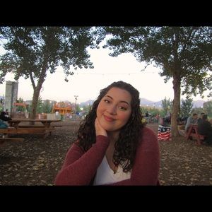 Meet your Posher, Marissa